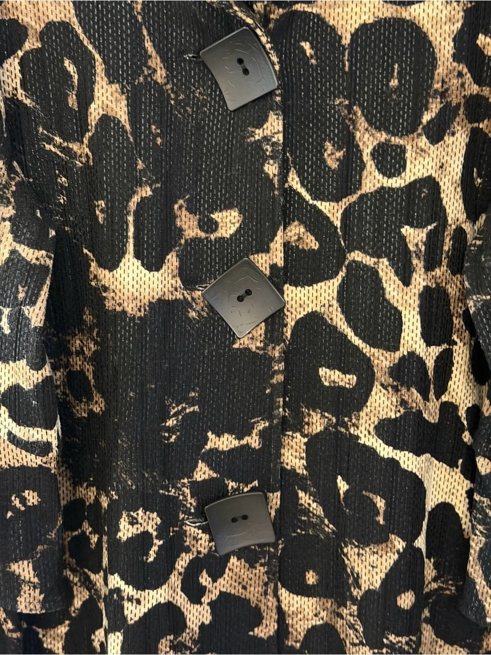 Ali Miles Black and Tan Leopard-Print Button-Front Women's Top
